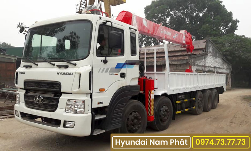 Xe Tải Hyundai HD320 4 Chân Gắn Cẩu 12 Tấn Atom 1205